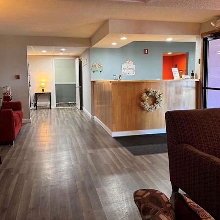 Sauk River Inn & Suites, A Travelodge By Wyndham Sauk Centre Bagian luar foto