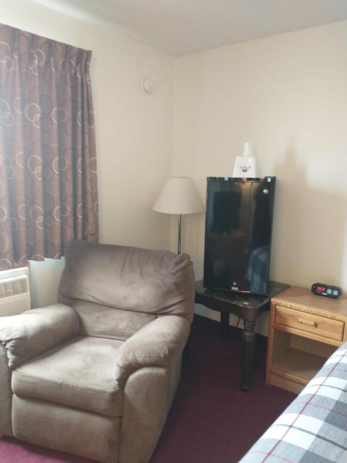 Sauk River Inn & Suites, A Travelodge By Wyndham Sauk Centre Bagian luar foto