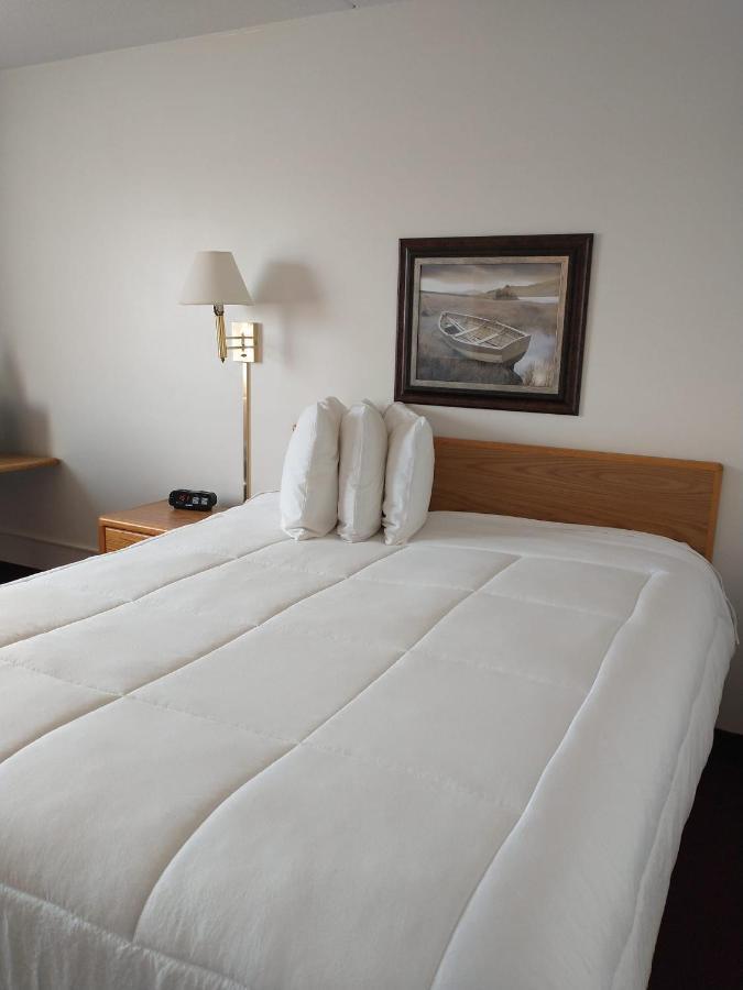 Sauk River Inn & Suites, A Travelodge By Wyndham Sauk Centre Bagian luar foto