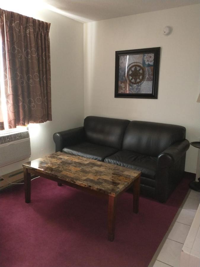 Sauk River Inn & Suites, A Travelodge By Wyndham Sauk Centre Bagian luar foto