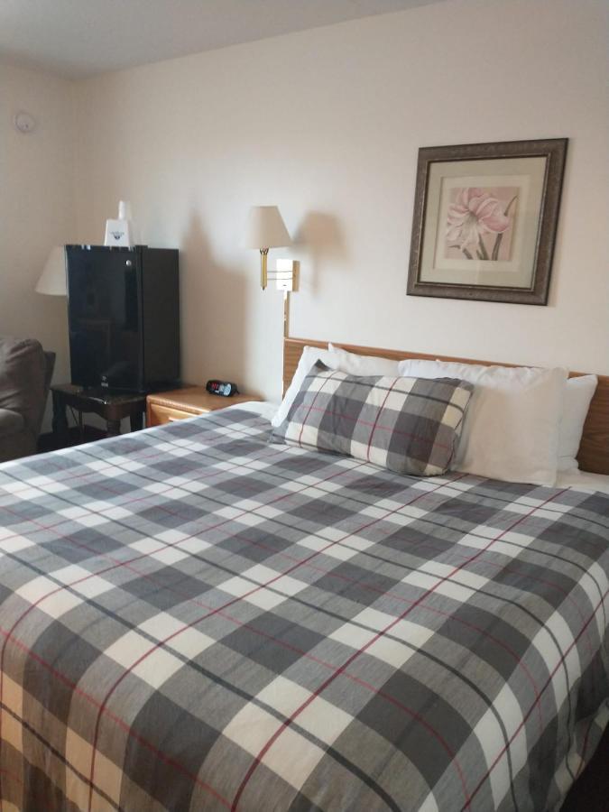 Sauk River Inn & Suites, A Travelodge By Wyndham Sauk Centre Bagian luar foto