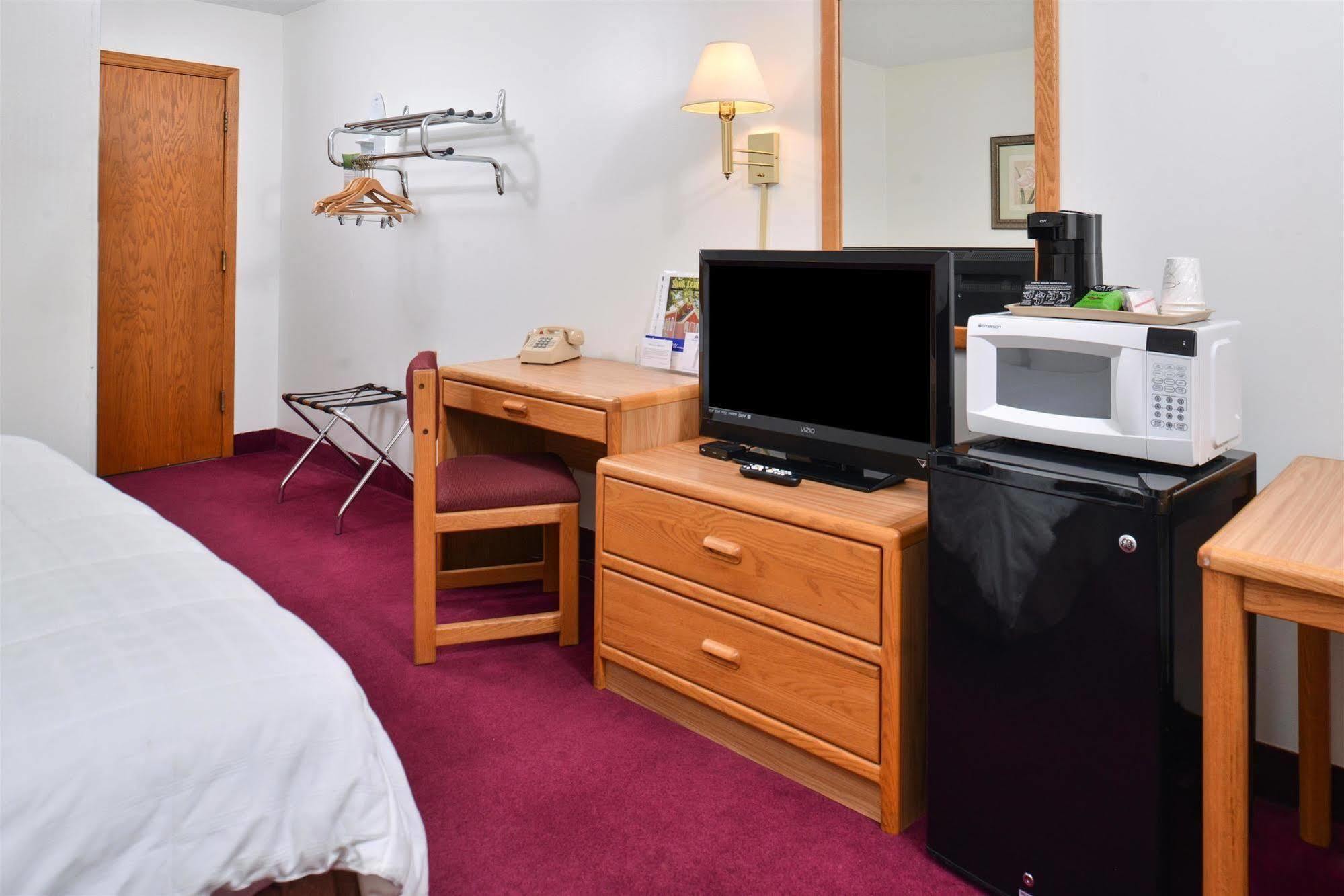 Sauk River Inn & Suites, A Travelodge By Wyndham Sauk Centre Bagian luar foto