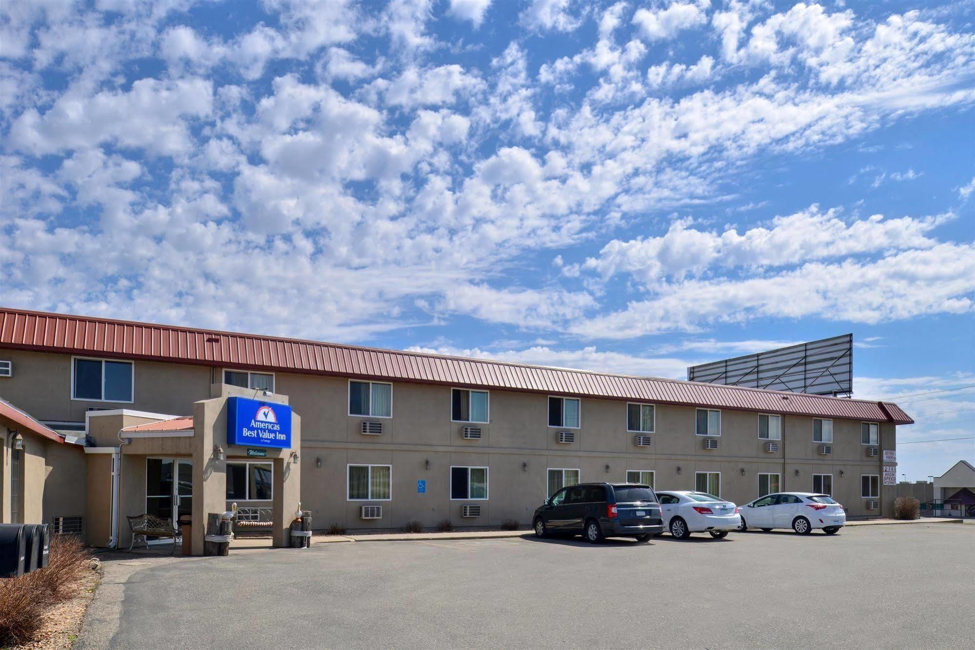 Sauk River Inn & Suites, A Travelodge By Wyndham Sauk Centre Bagian luar foto