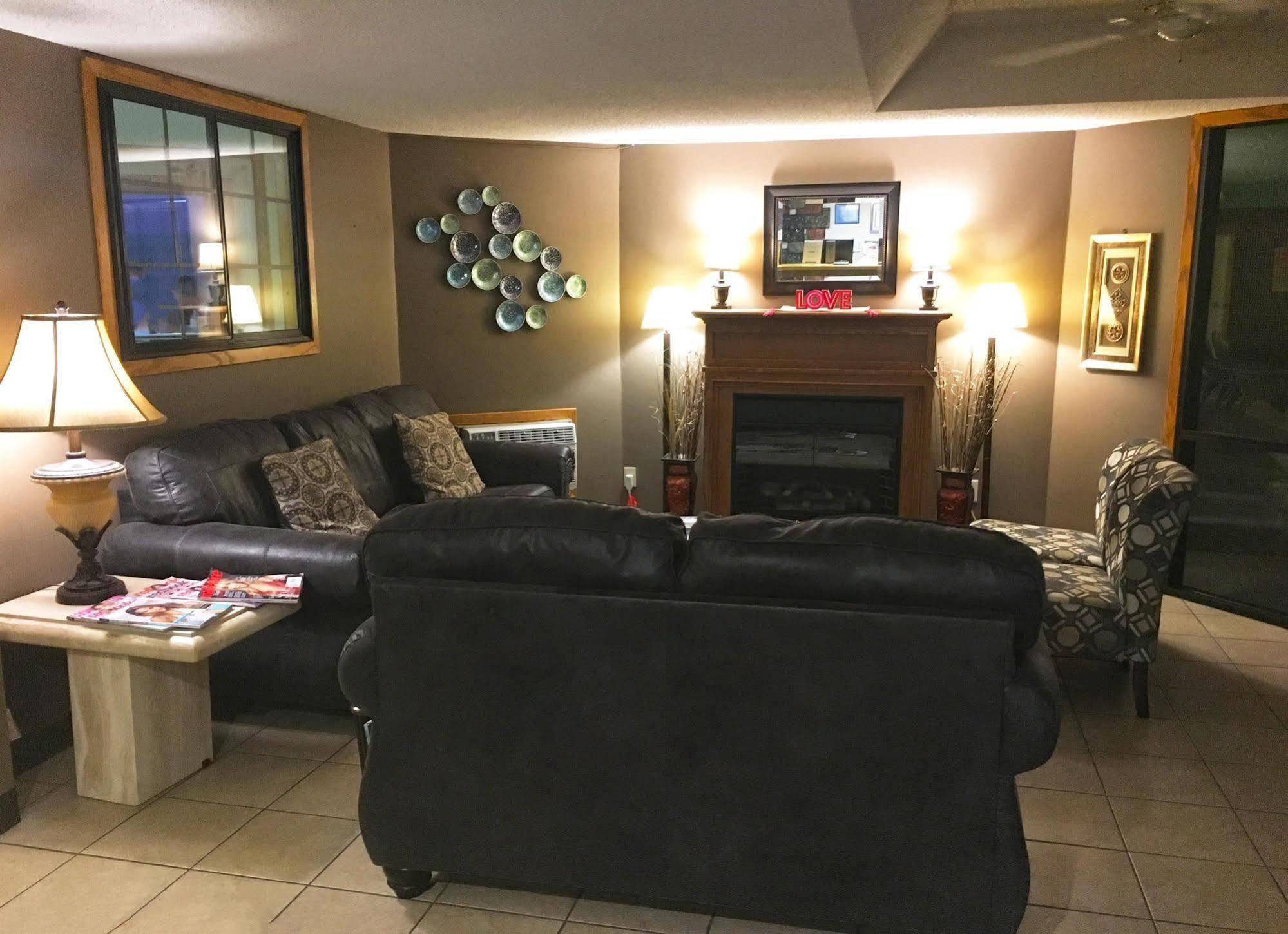 Sauk River Inn & Suites, A Travelodge By Wyndham Sauk Centre Bagian luar foto