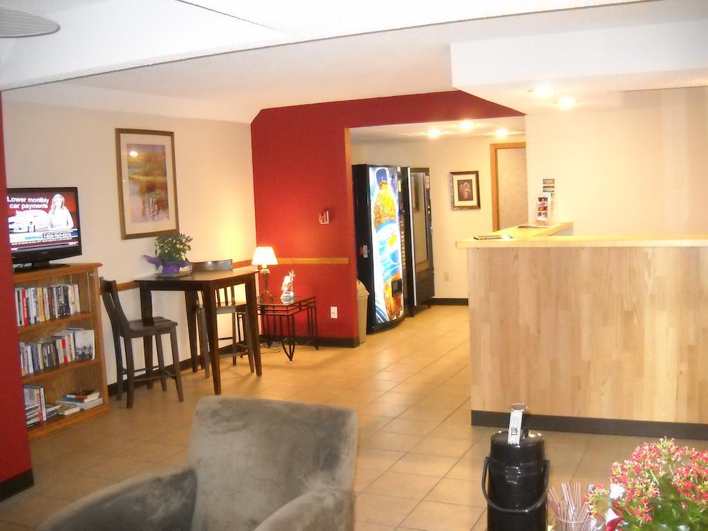 Sauk River Inn & Suites, A Travelodge By Wyndham Sauk Centre Bagian luar foto